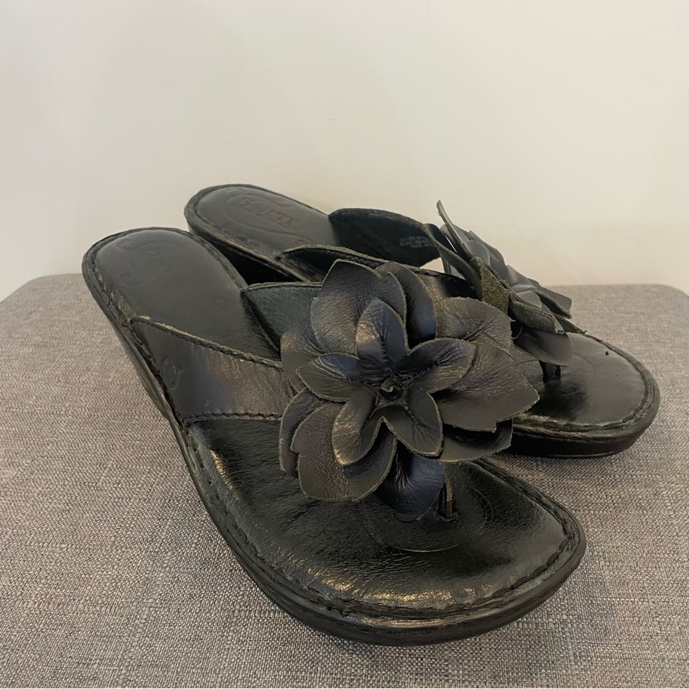 Born Black Sandals with Floral Design - Picture 3 of 11